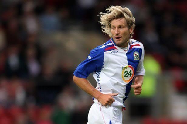 Robbie Savage futbola döndü