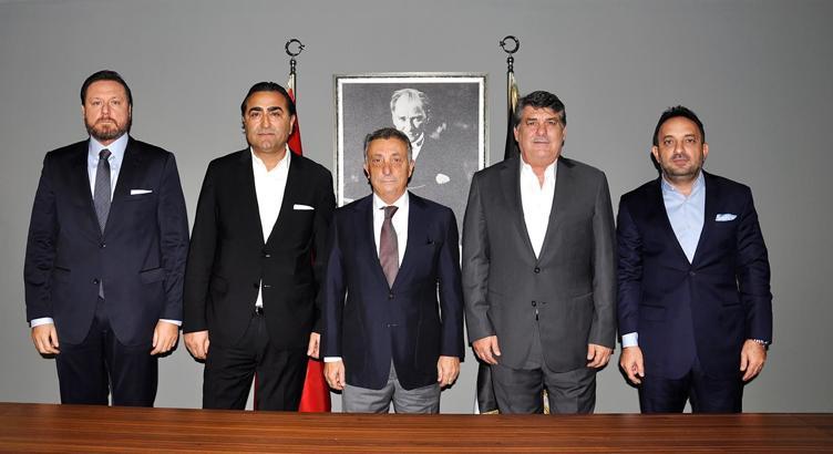 Serdal Adalı'dan Ahmet Nur Çebi'ye ziyaret