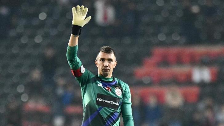 Galatasaray'dan Muslera'ya jübile!