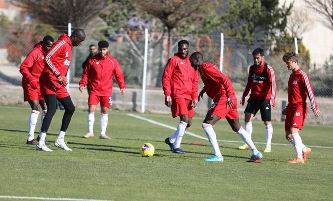 Sivasspor'da Kayserispor maçı hazırlıkları sürüyor