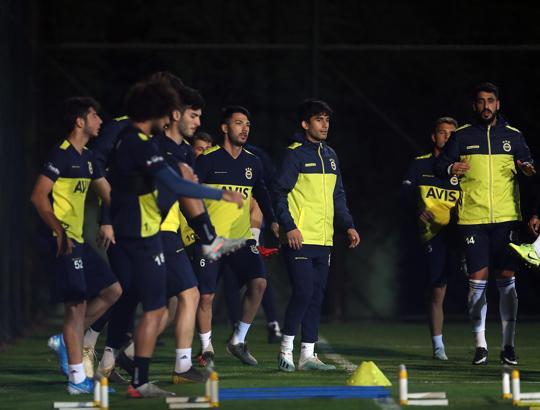 Çaykur Rizespor Tolgay Arslan'a talip