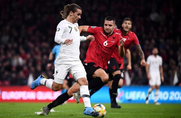 (ÖZET) Arnavutluk - Fransa maç sonucu: 0-2