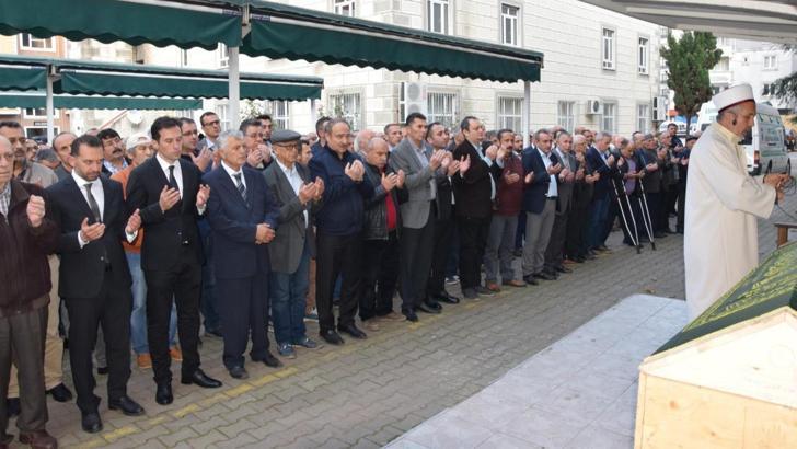 Şenol Güneş'in dünürü son yolculuğuna uğurlandı