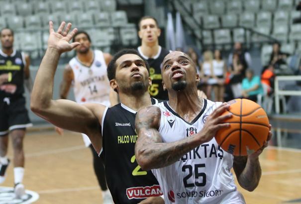 Beşiktaş, Falco'yu dağıttı: 74-49