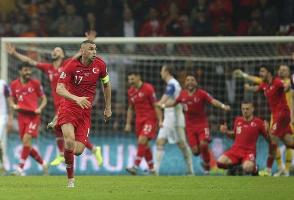 Yine İzlanda yine tur