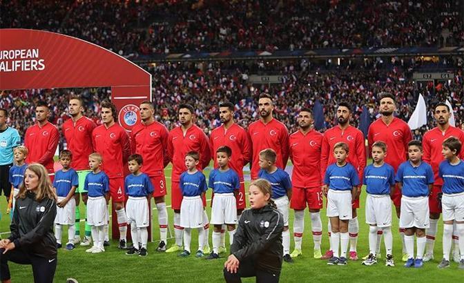 Türkiye puan durumu! Türkiye gruptan nasıl lider çıkar?