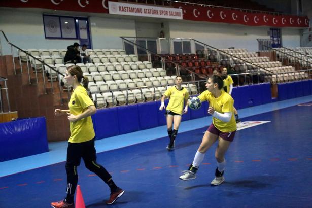 Kastamonu Belediyespor, Vaci NKSE maçına hazır