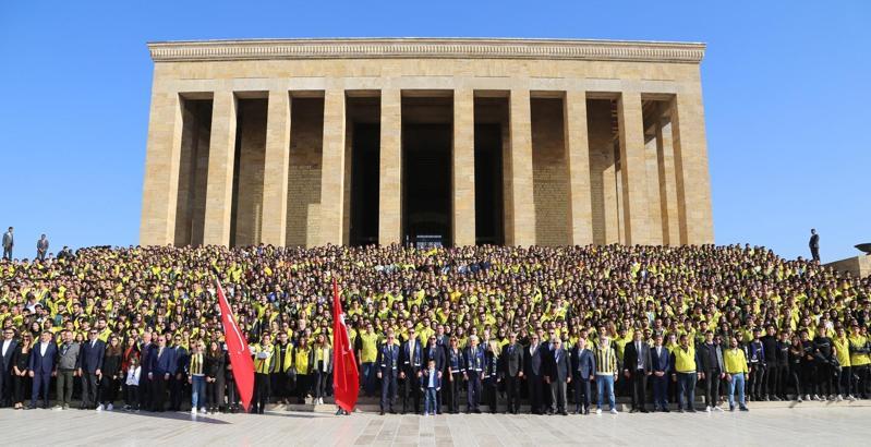 1907 Fenerbahçe Derneği ve 1907 ÜNİFEB, Anıtkabir'i ziyaret etti