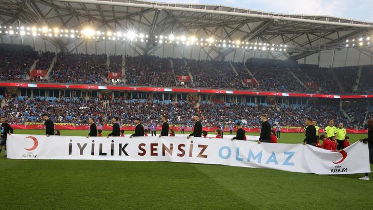 Akyazı'da büyük coşku