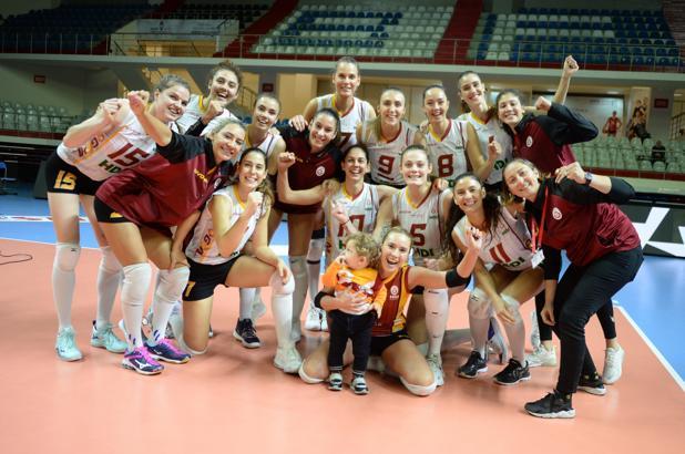 Galatasaray, PTT'ye set vermedi: 3-0