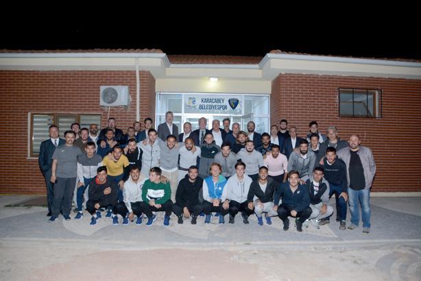 İsmail Ülker'den Karacabey Belediyespor'a ziyaret