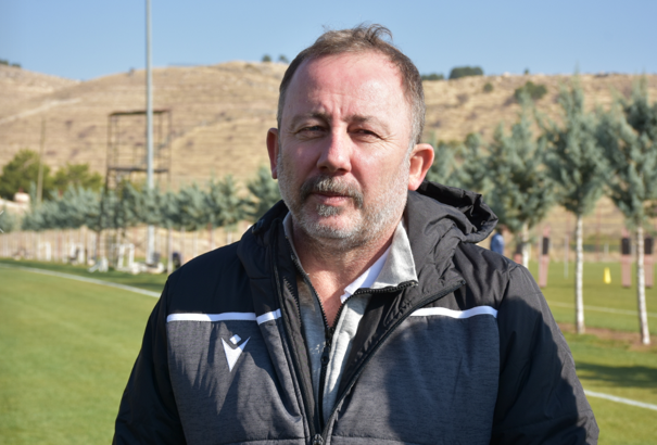 Son dakika! Sergen Yalçın, hakem Halis Özkahya'yı topa tuttu