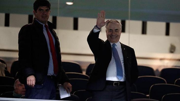 Cengiz ve Perez beraber izledi