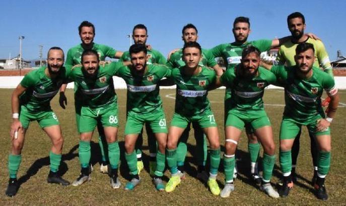 Kınıkspor, Mahmutlar'ı 5 golle geçti