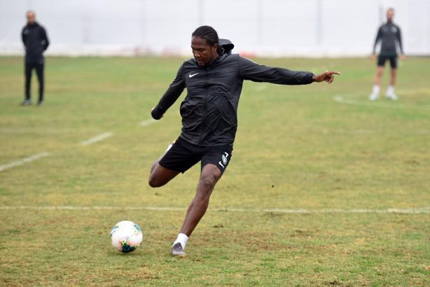 Kartal avcısı Rodallega hazır!