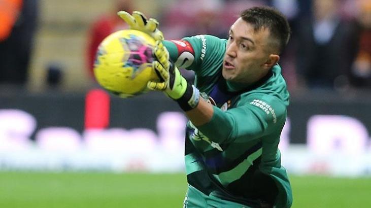 Fernando Muslera tartışmasız 1 numara!