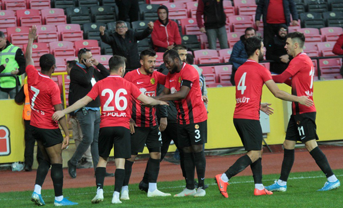 Eskişehirspor 4 maç sonra kazandı