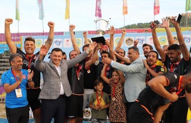 Plaj futbolunda şampiyon Alanya