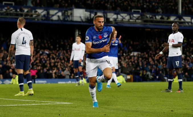 Cenk Tosun hayat verdi Everton puanı kurtardı