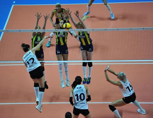 Eczacıbaşı VitrA: 3 - Fenerbahçe Opet: 2