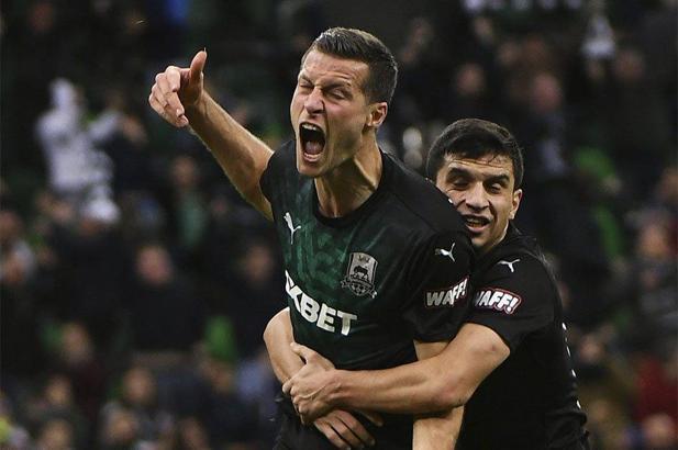 Trabzonspor'un rakibi Krasnodar, puanı uzatmalarda kurtardı