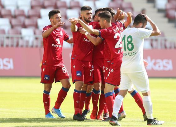 Altınordu - Amed Sportif maç sonucu: 3-1
