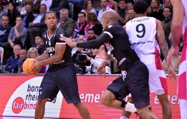 Telekom Baskets Bonn - Beşiktaş Sompo Sigorta maç sonucu: 86-82