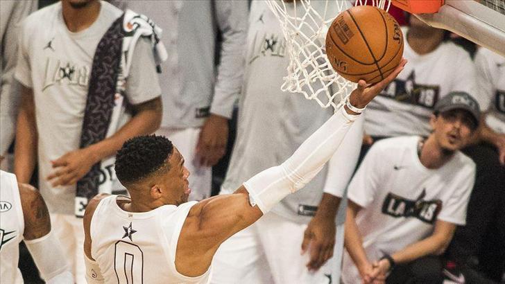 Westbrook, Magic Johnson'ı geride bıraktı