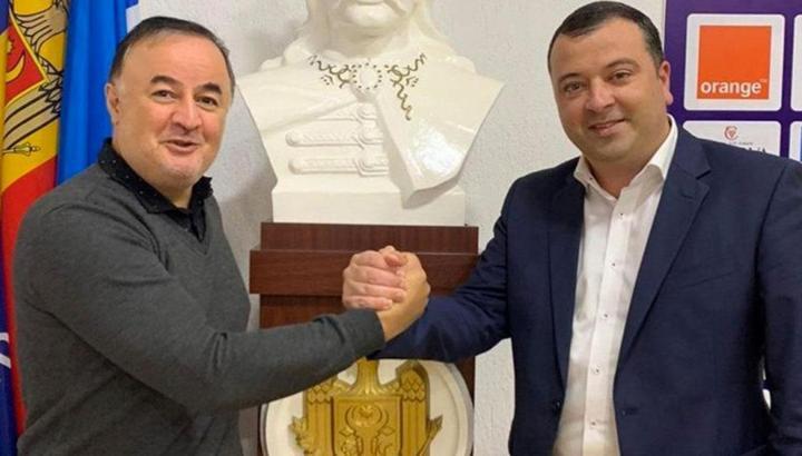 Engin Fırat, Moldova'nın başına geçti
