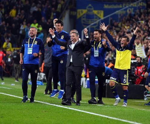 Savunma ve orta sahadan gol katkısında lider Fenerbahçe