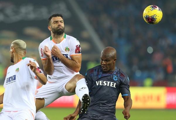 Alanyaspor, 8 hafta sonra zirveden indi