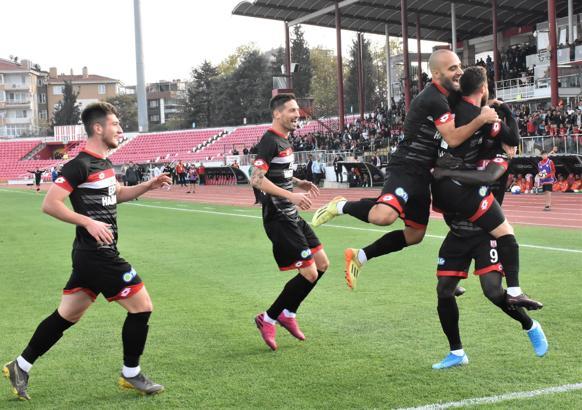 Balıkesirspor - Adanaspor maç sonucu: 3-0