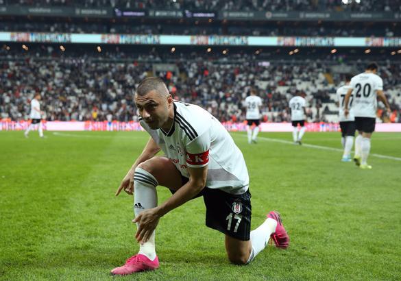 Beşiktaş 7 eksikle derbiye hazırlanıyor