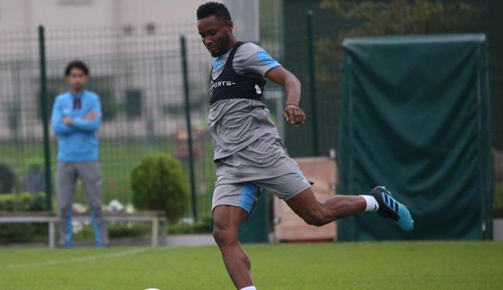 Trabzonspor'da Obi Mikel, Başakşehir'e yetişiyor