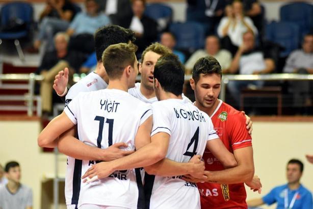 Arkasspor 2'de 2 istiyor