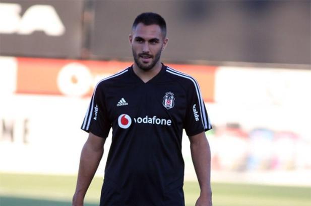 Beşiktaş'ta 2 oyuncu sahaya indi