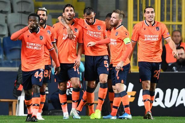 Gruplarda ilk galibiyet Başakşehir'den