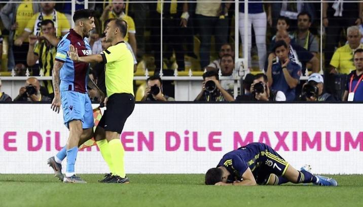 Trabzonspor'da Jose Sosa kart sınırında