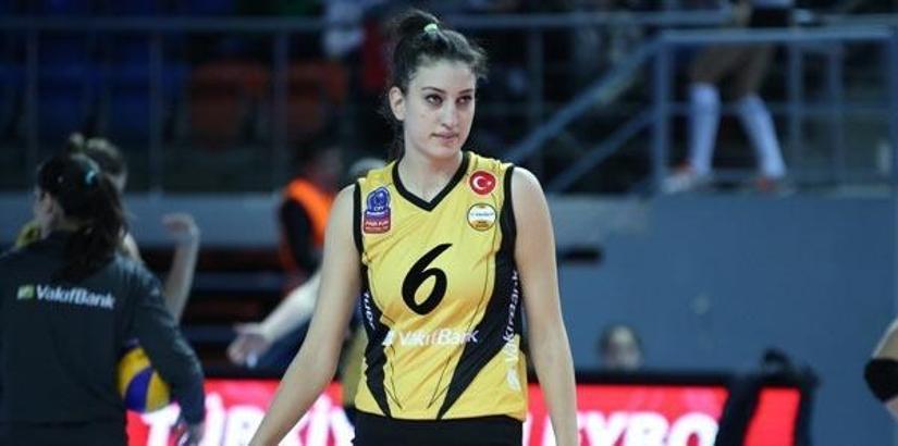 VakıfBank'ta Kübra Akman, ameliyat edildi