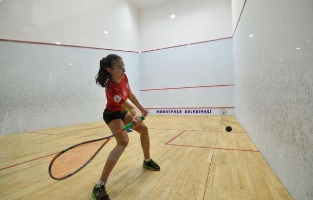 Squash'ta 3 Türkiye şampiyonluğu