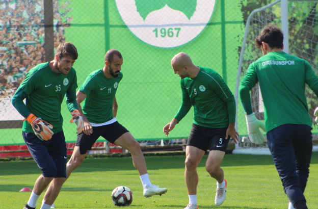 Giresunspor'dan Raul Rusescu ve Mehmet Güven açıklaması