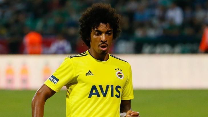 Luiz Gustavo: Emre herkese ders veriyor