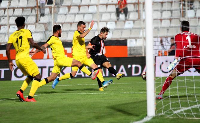 Adanaspor - İstanbulspor maç sonucu: 2-2
