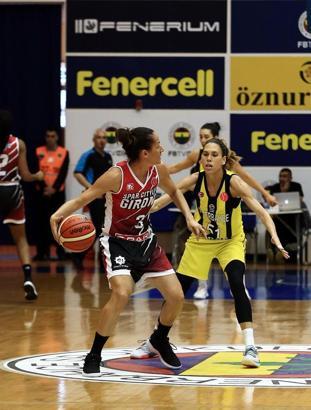 Fenerbahçe Öznur Kablo evinde galip