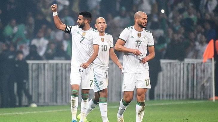 Cezayir - Kolombiya maç sonucu: 3-0 Feghouli, Mahrez!