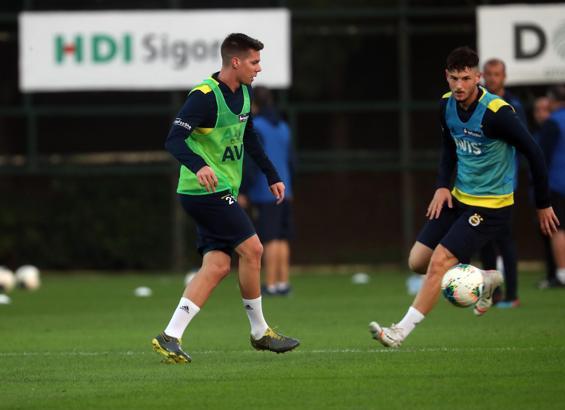 Fenerbahçe, Denizlispor hazırlıklarını sürdürdü