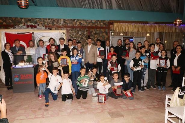 Yürüyen Köşk Satranç Turnuvası sona erdi