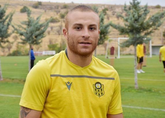 Gökhan Töre'nin aklı milli formada