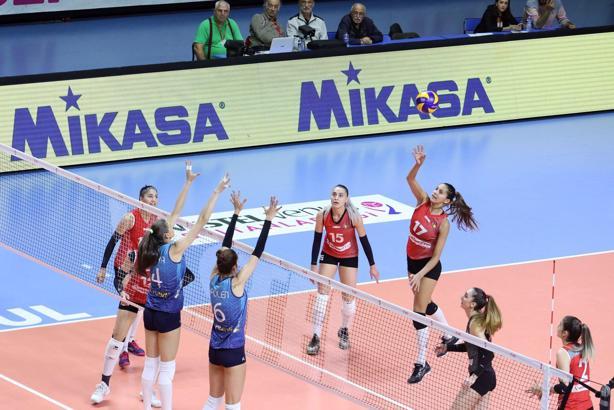 Atlas Global Yeşilyurt: 3 - PTT: 2