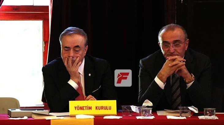 Galatasaray'da sert rüzgarlar! Muhalefetten sert mesajlar